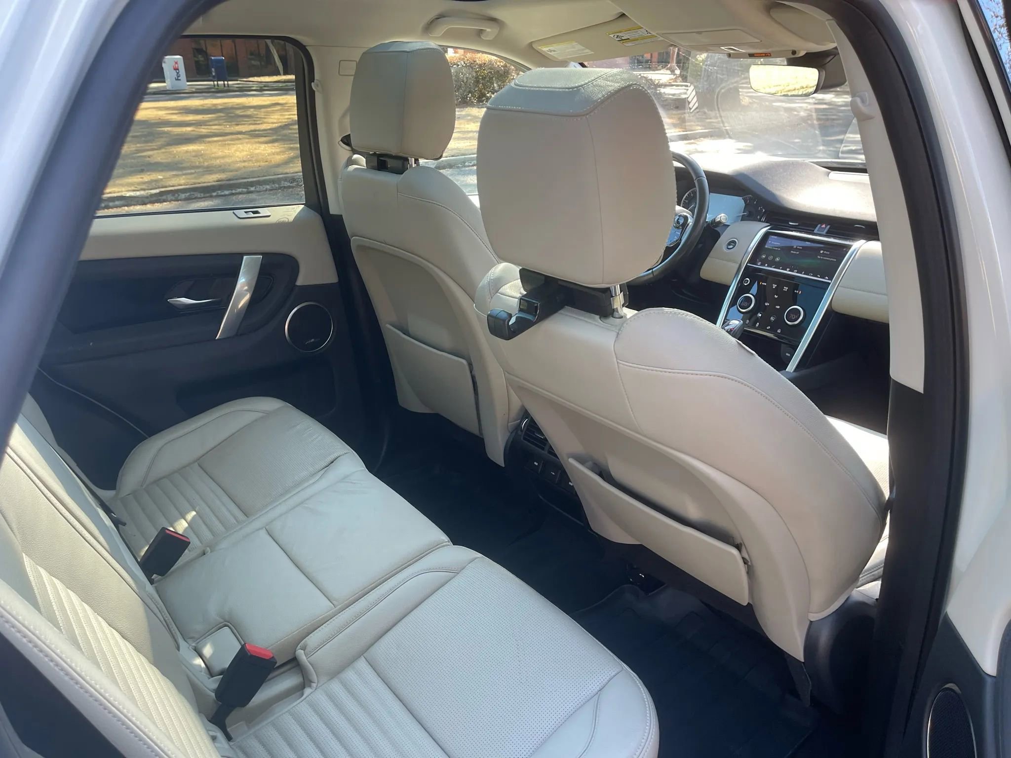 Used 2020 Land Rover Discovery Sport S image 13