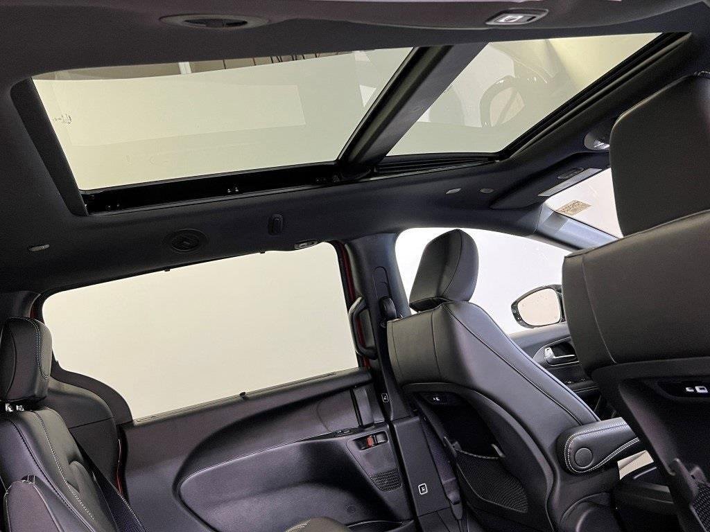 New 2026 Chrysler Pacifica Select image 10