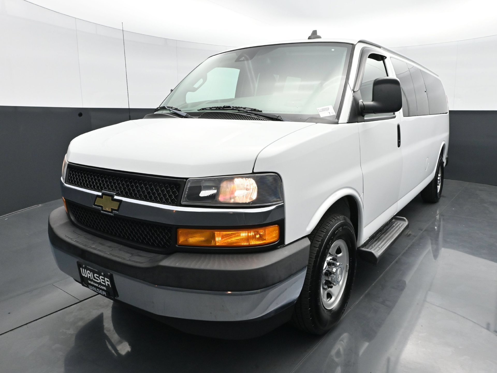 Used 2019 Chevrolet Express 3500 LT w/ LT Preferred Equipment Group RWD image 11