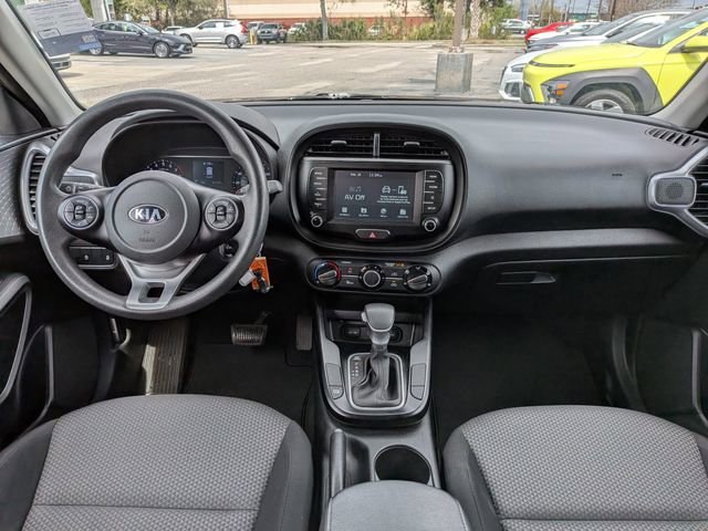 Used 2020 Kia Soul LX image 15