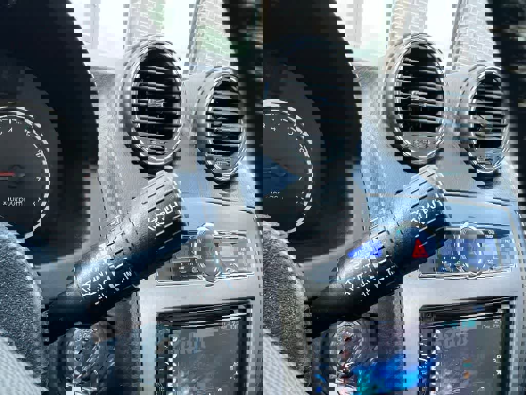 Used 2008 Hyundai Tiburon GT image 28