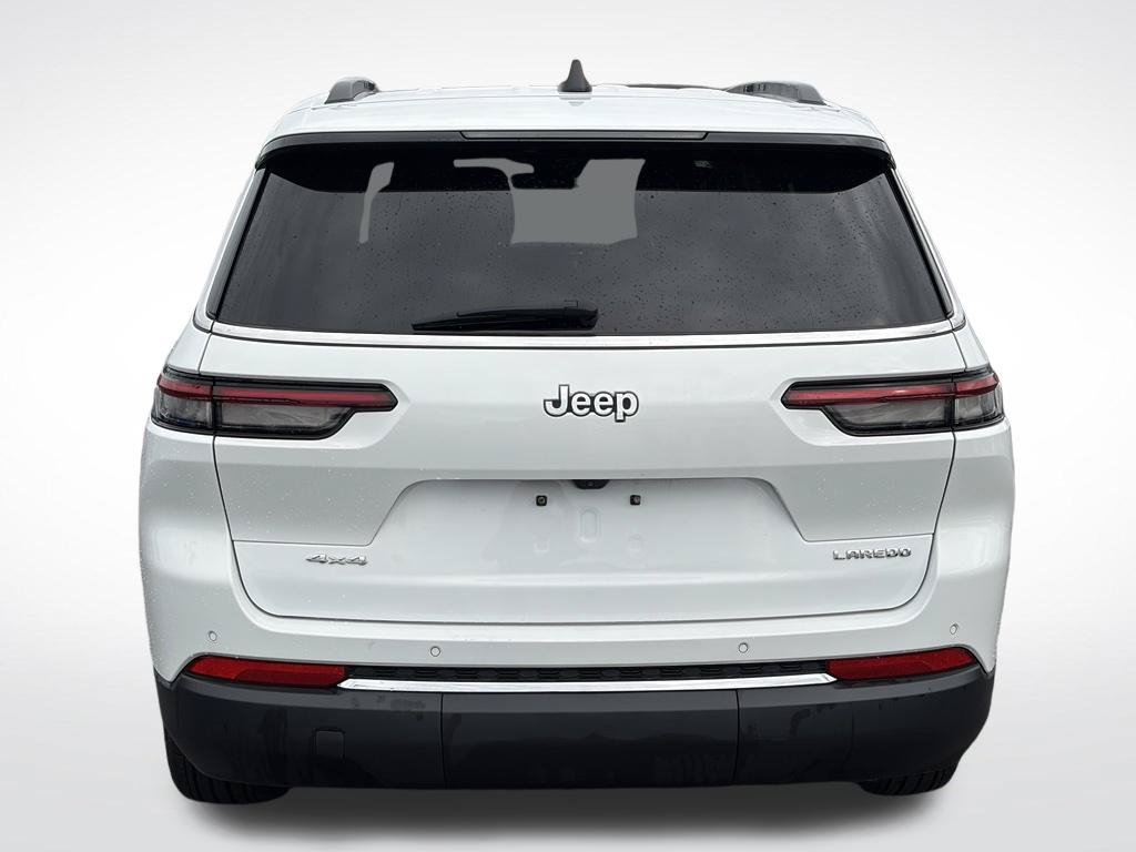 Used 2023 Jeep Grand Cherokee L Laredo w/ Luxury Tech Group I AWD/4WD image 8