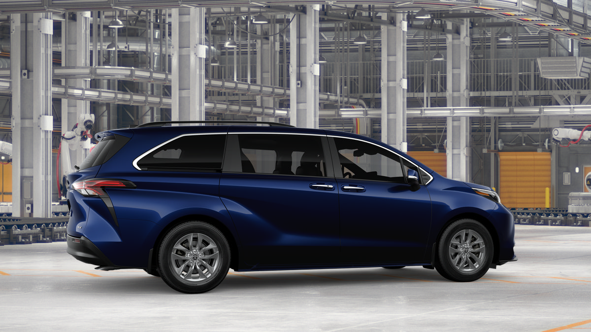 New 2026 Toyota Sienna XLE AWD/4WD image 13