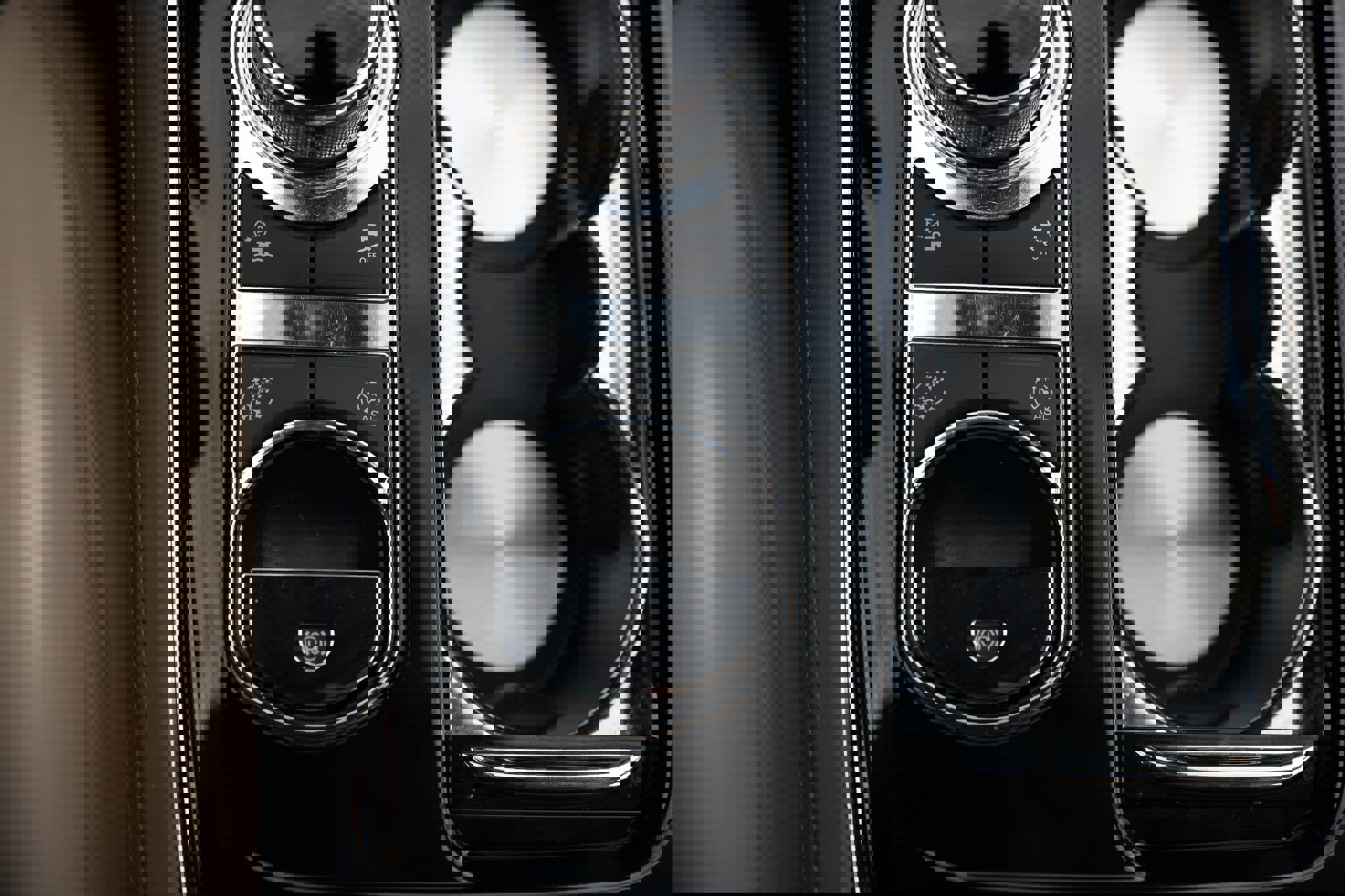 Used 2019 Jaguar XJ R-Sport image 45