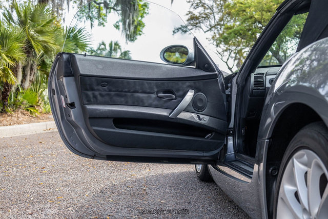 Used 2007 BMW Z4 3.0i image 32