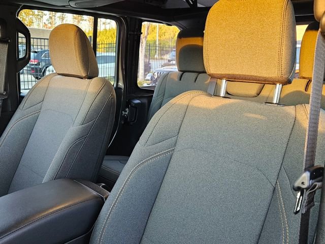 Used 2025 Jeep Wrangler Sport image 16