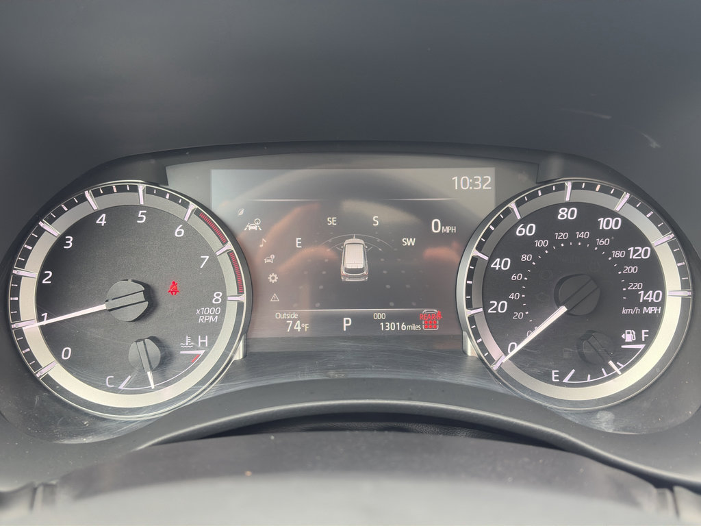 Used 2025 Toyota Highlander XLE image 23