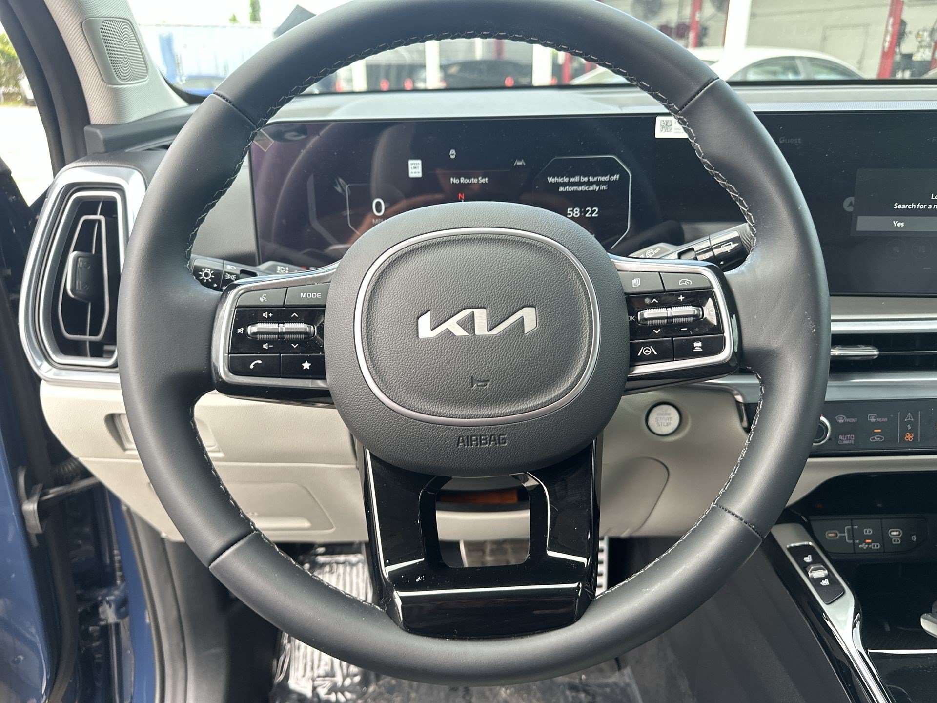 Used 2025 Kia Sorento SX FWD image 11