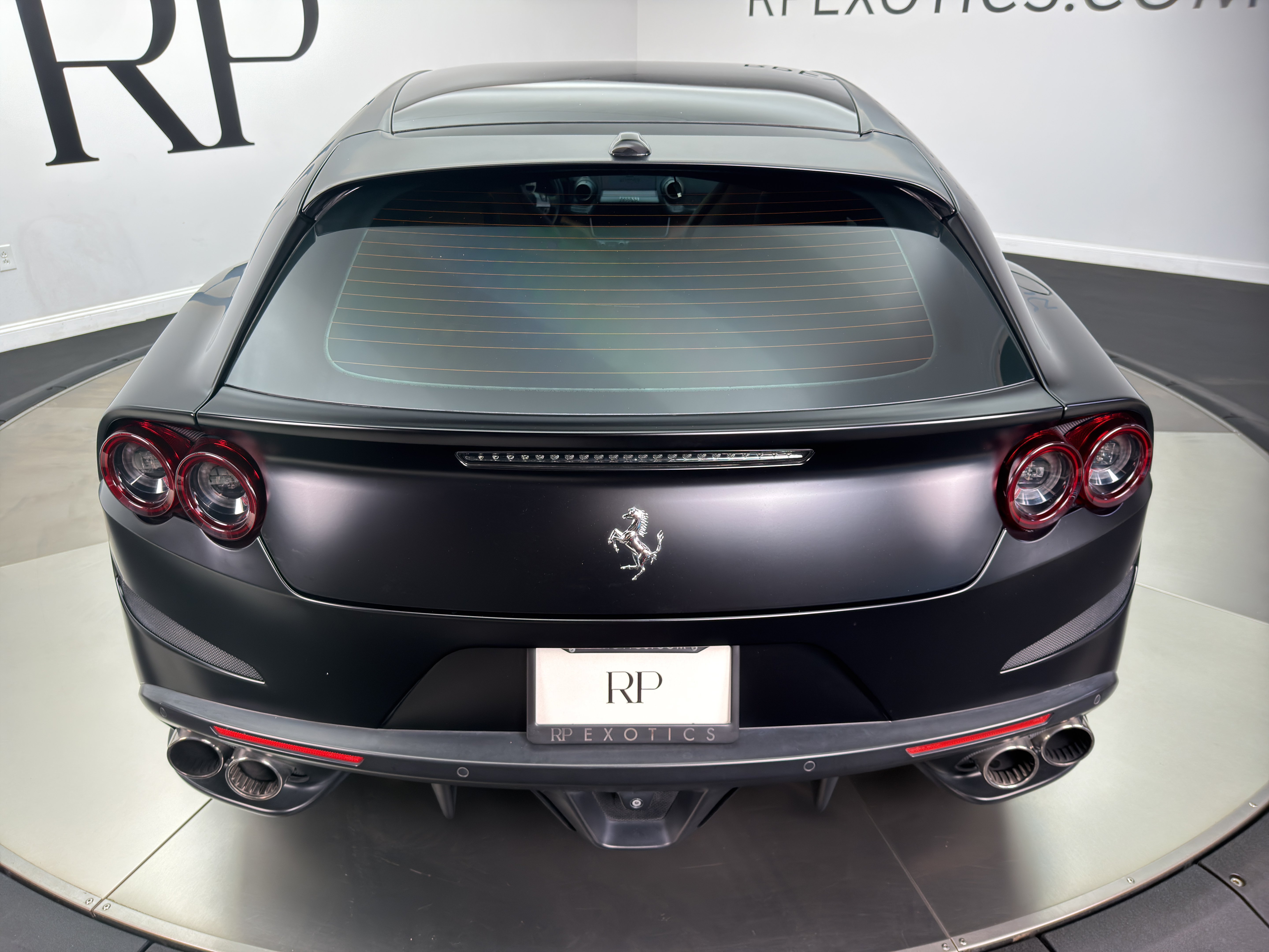 Used 2018 Ferrari GTC4Lusso T RWD image 14
