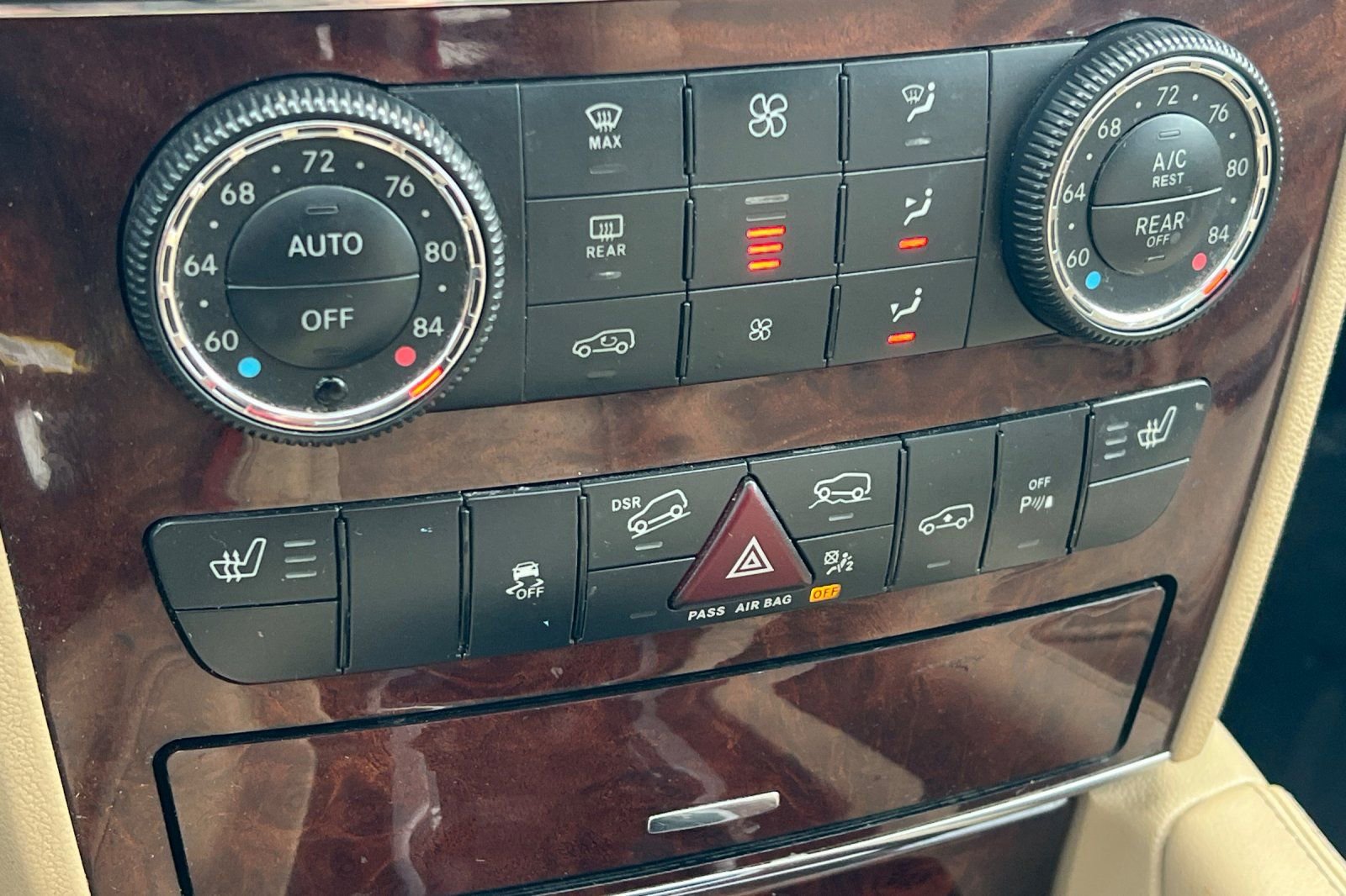 Used 2012 Mercedes-Benz GL 450 4MATIC image 19