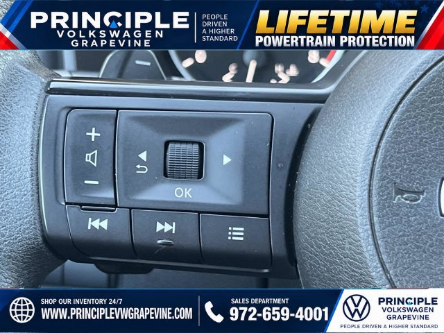 Used 2024 Nissan Rogue SV FWD image 15