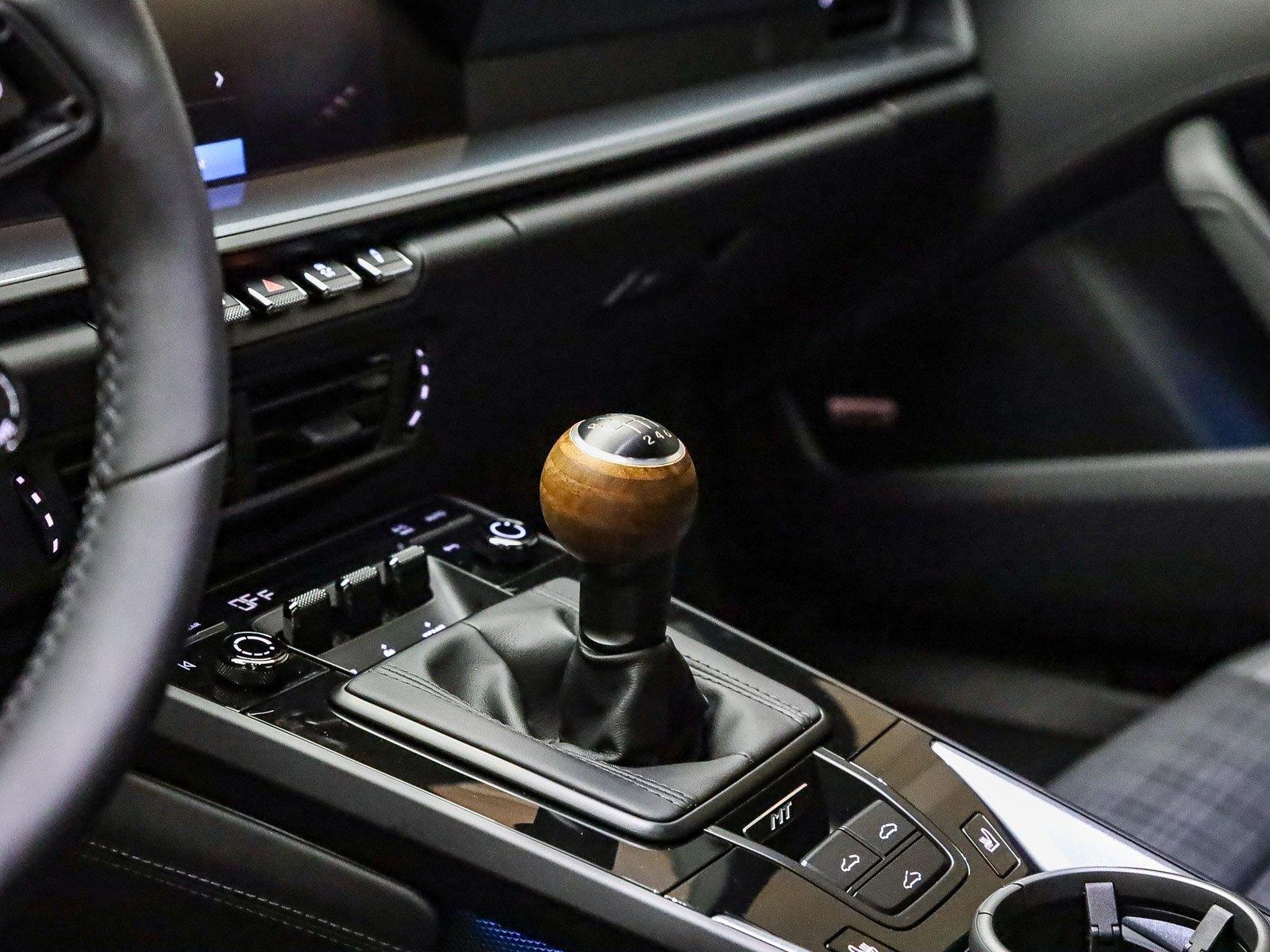 Used 2025 Porsche 911 Carrera T image 20