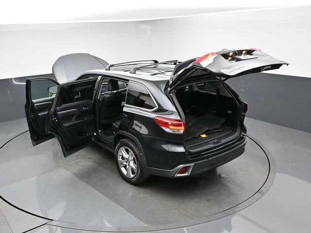 Used 2017 Toyota Highlander Limited AWD/4WD image 51