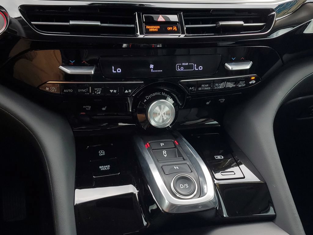 Certified 2026 Acura MDX w/ Technology Package FWD image 27