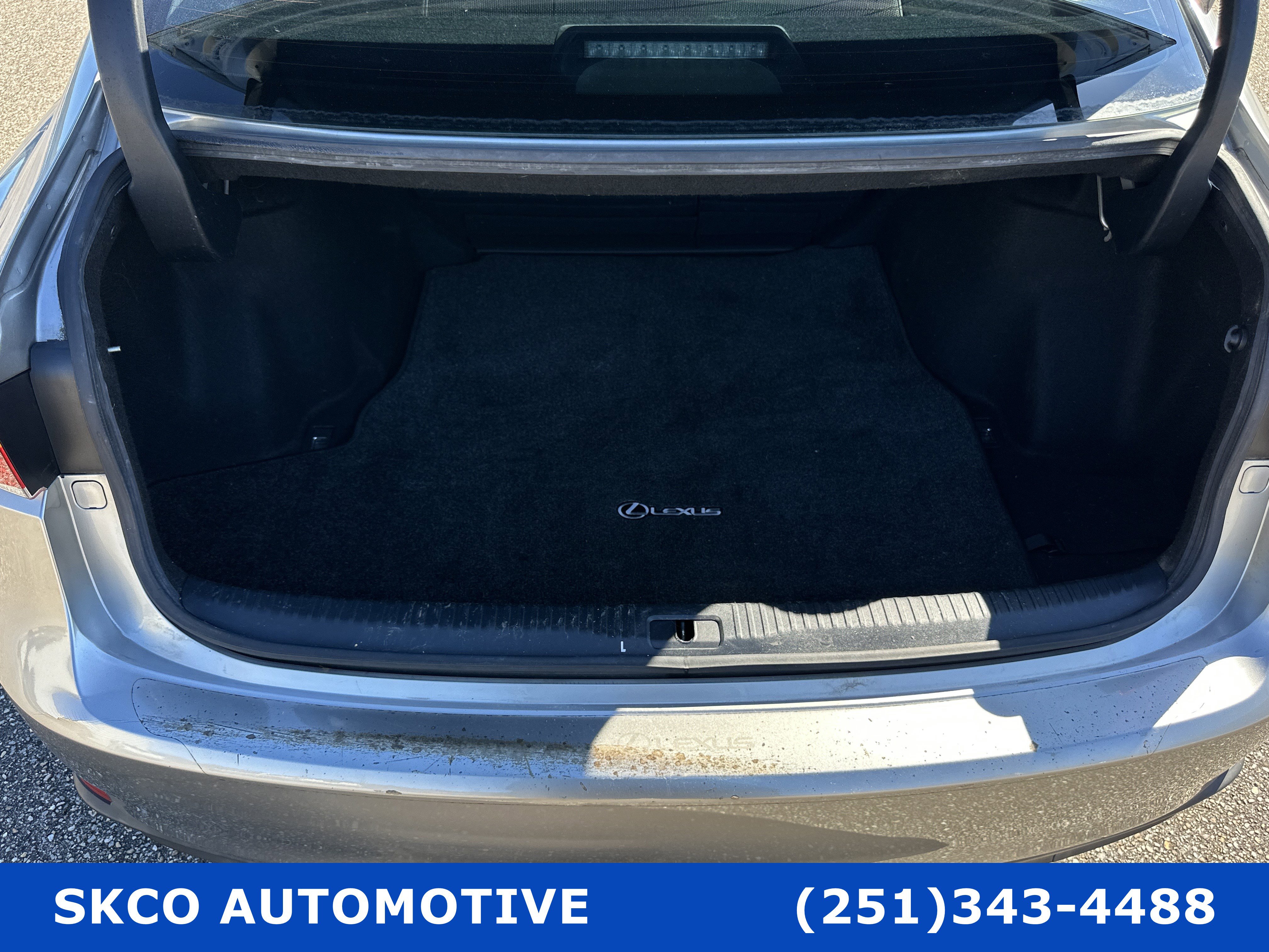 Used 2018 Lexus IS 300 w/ Accessory Package 2 RWD image 21