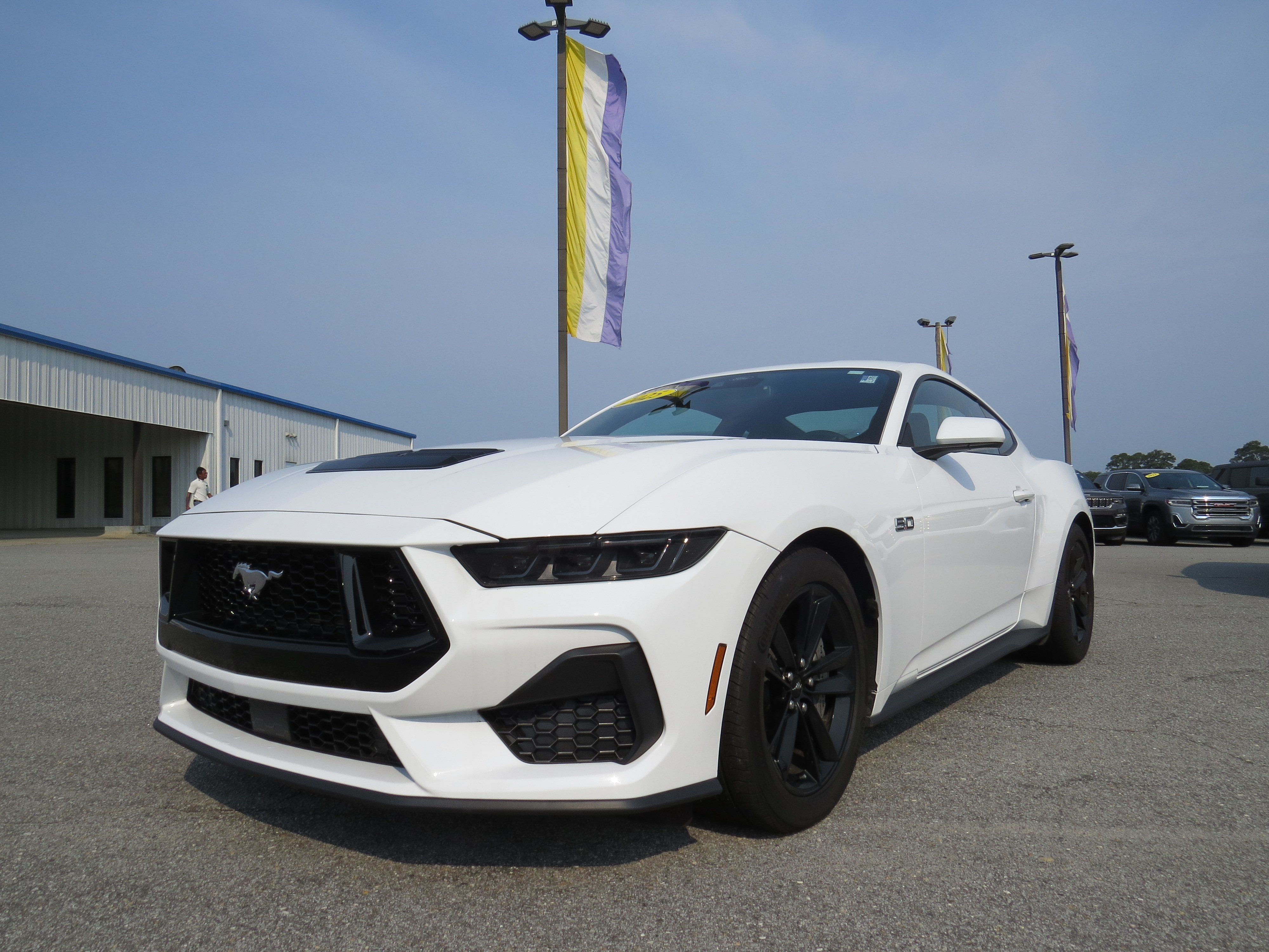 Used 2025 Ford Mustang GT RWD image 4