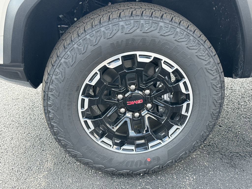 New 2026 GMC Canyon AT4 AWD/4WD image 13