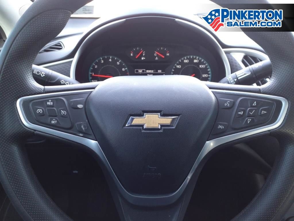 Used 2022 Chevrolet Malibu LS image 17
