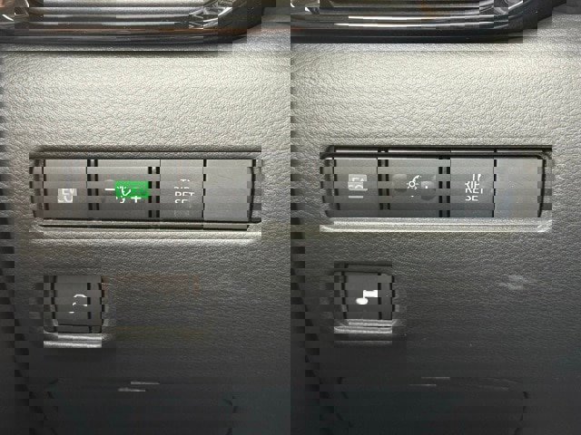 New 2025 Nissan Sentra SV w/ SV Premium Package image 28