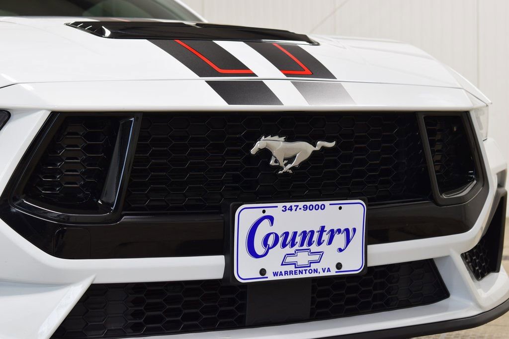 Used 2024 Ford Mustang GT Premium image 9
