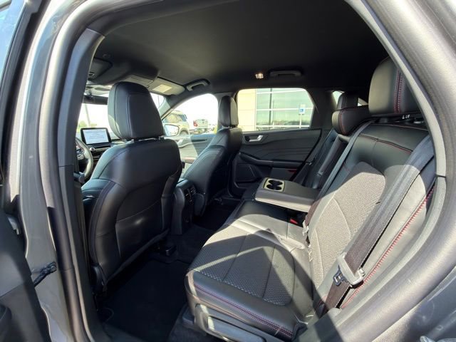 Certified 2025 Ford Escape ST-Line w/ Cold Weather Package AWD/4WD image 16