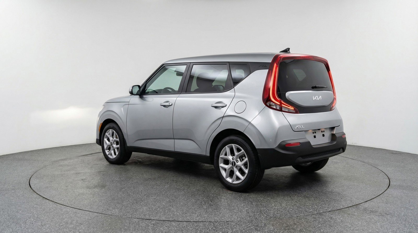 Used 2025 Kia Soul LX w/ LX Technology Package FWD image 6