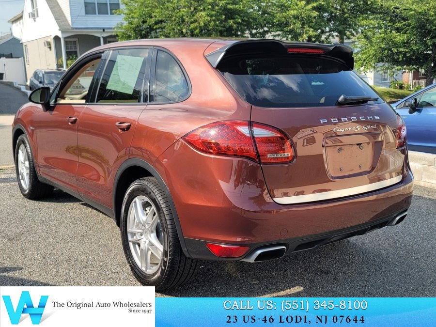 Used 2013 Porsche Cayenne S AWD/4WD image 4