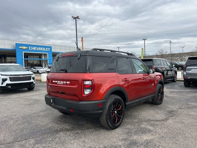 Used 2024 Ford Bronco Sport Outer Banks w/ Tech Package image 3