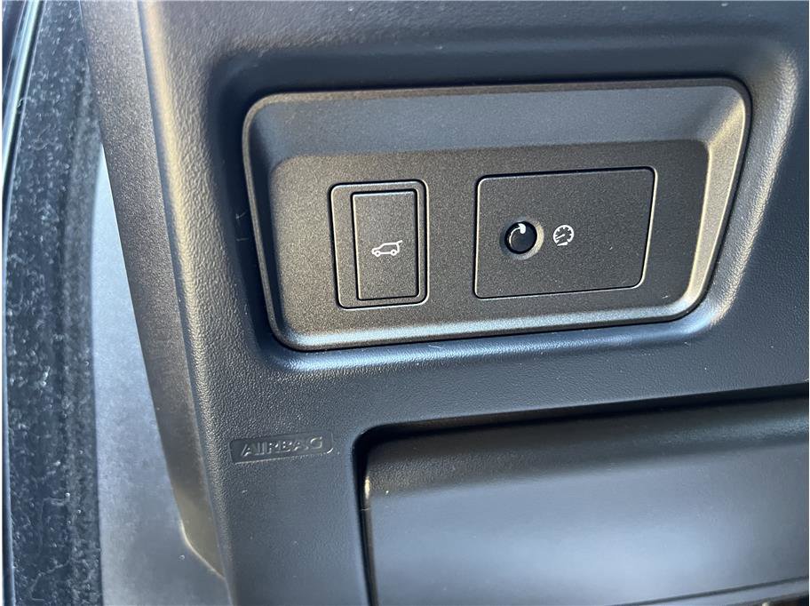 Used 2018 Land Rover Range Rover Evoque image 19