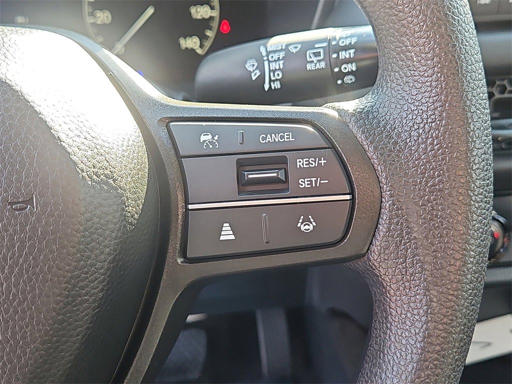 Certified 2025 Honda HR-V LX image 17