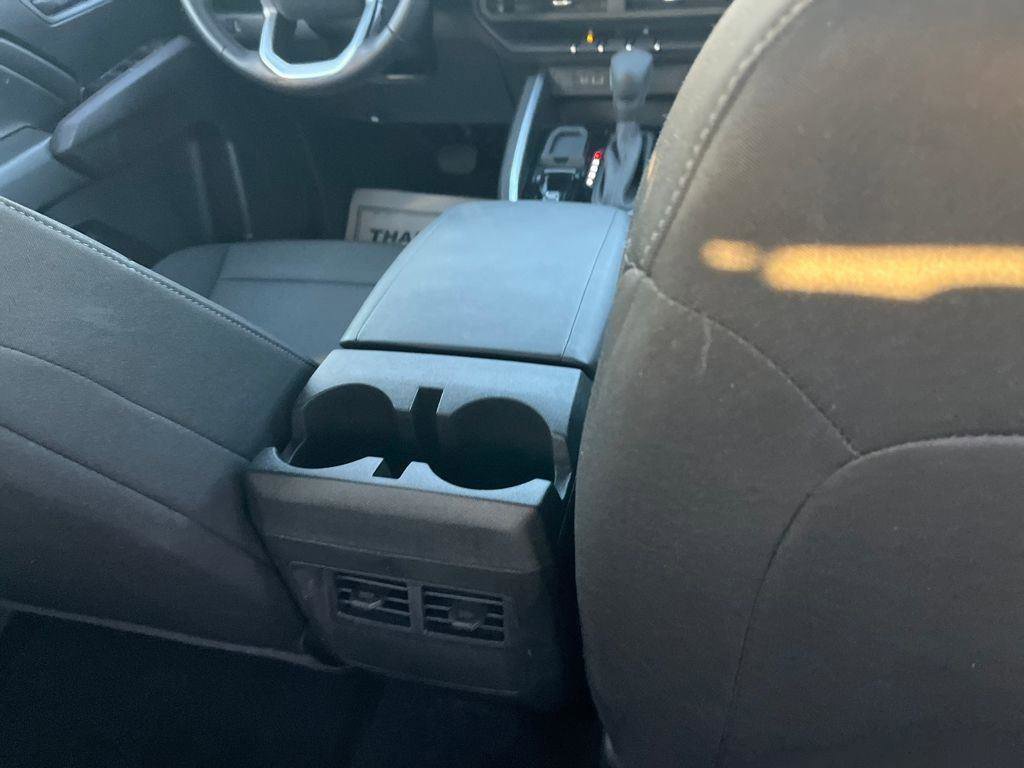 Used 2025 Chevrolet Colorado W/T w/ WT Convenience Package II image 25