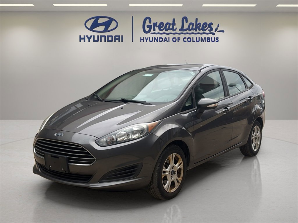 Used 2016 Ford Fiesta SE image 1