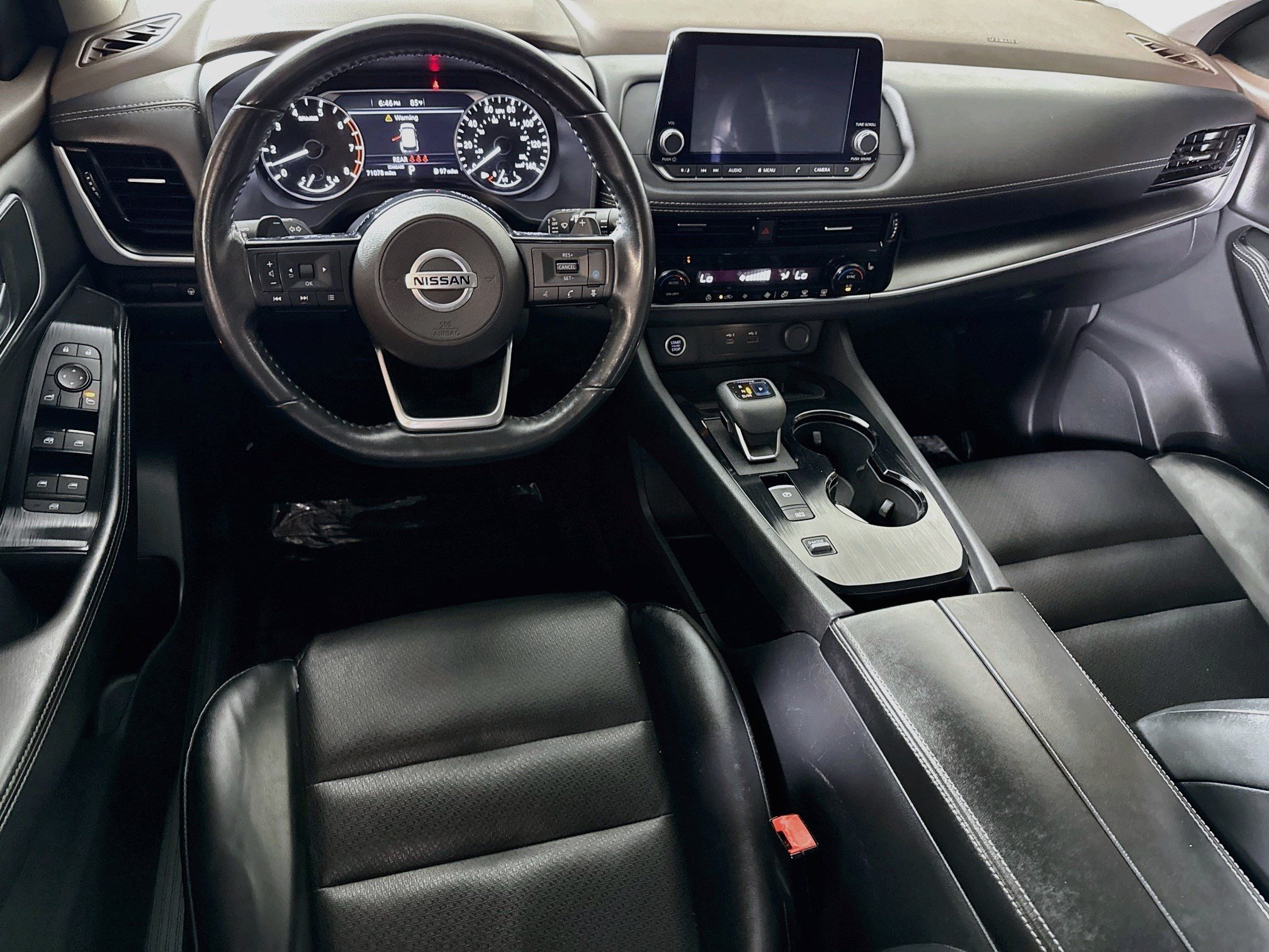Used 2021 Nissan Rogue SV w/ Premium Package FWD image 17