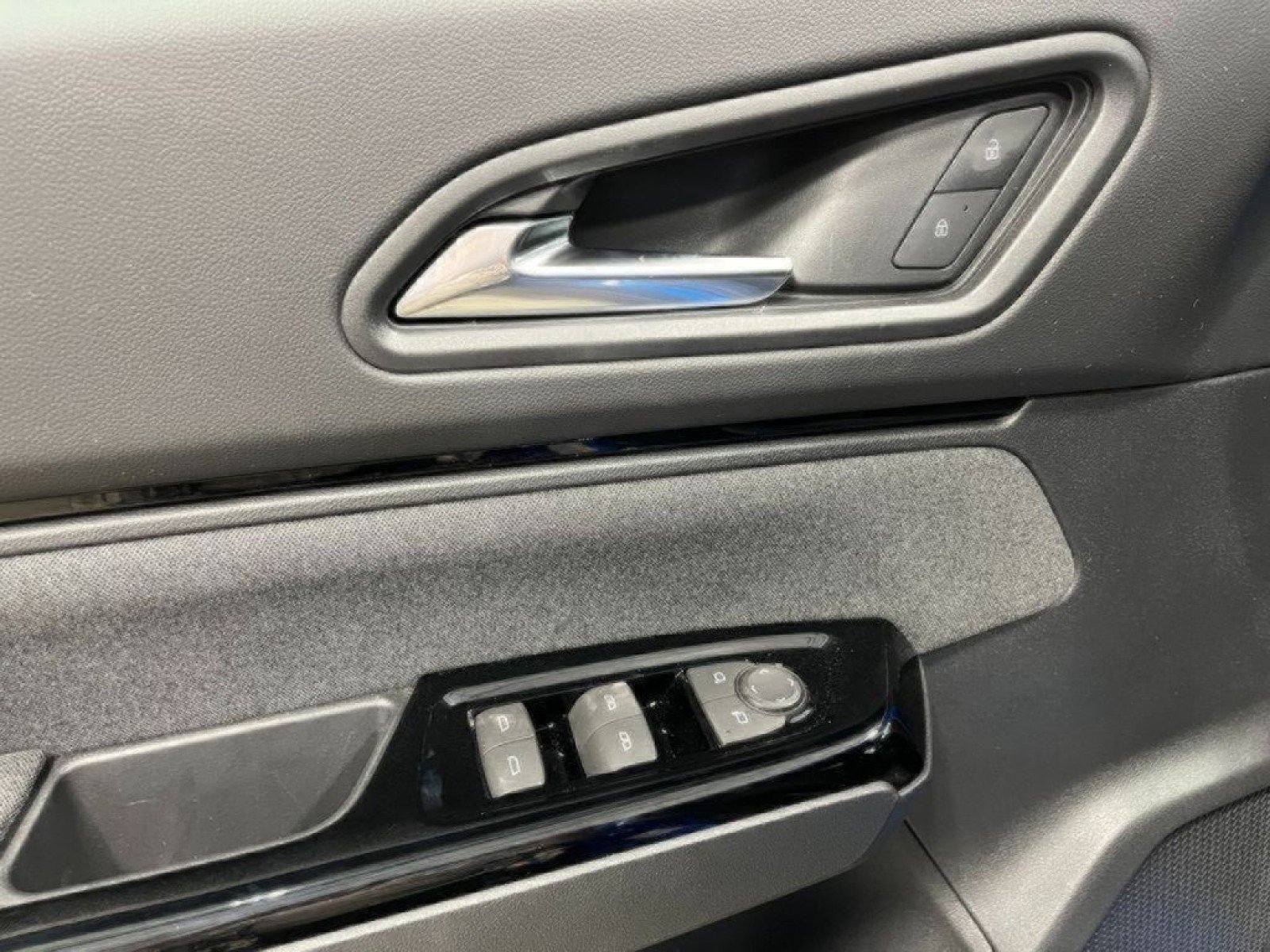 New 2026 Honda Prologue EX image 14