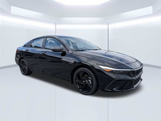 Certified 2026 Hyundai Elantra Sport FWD image 2