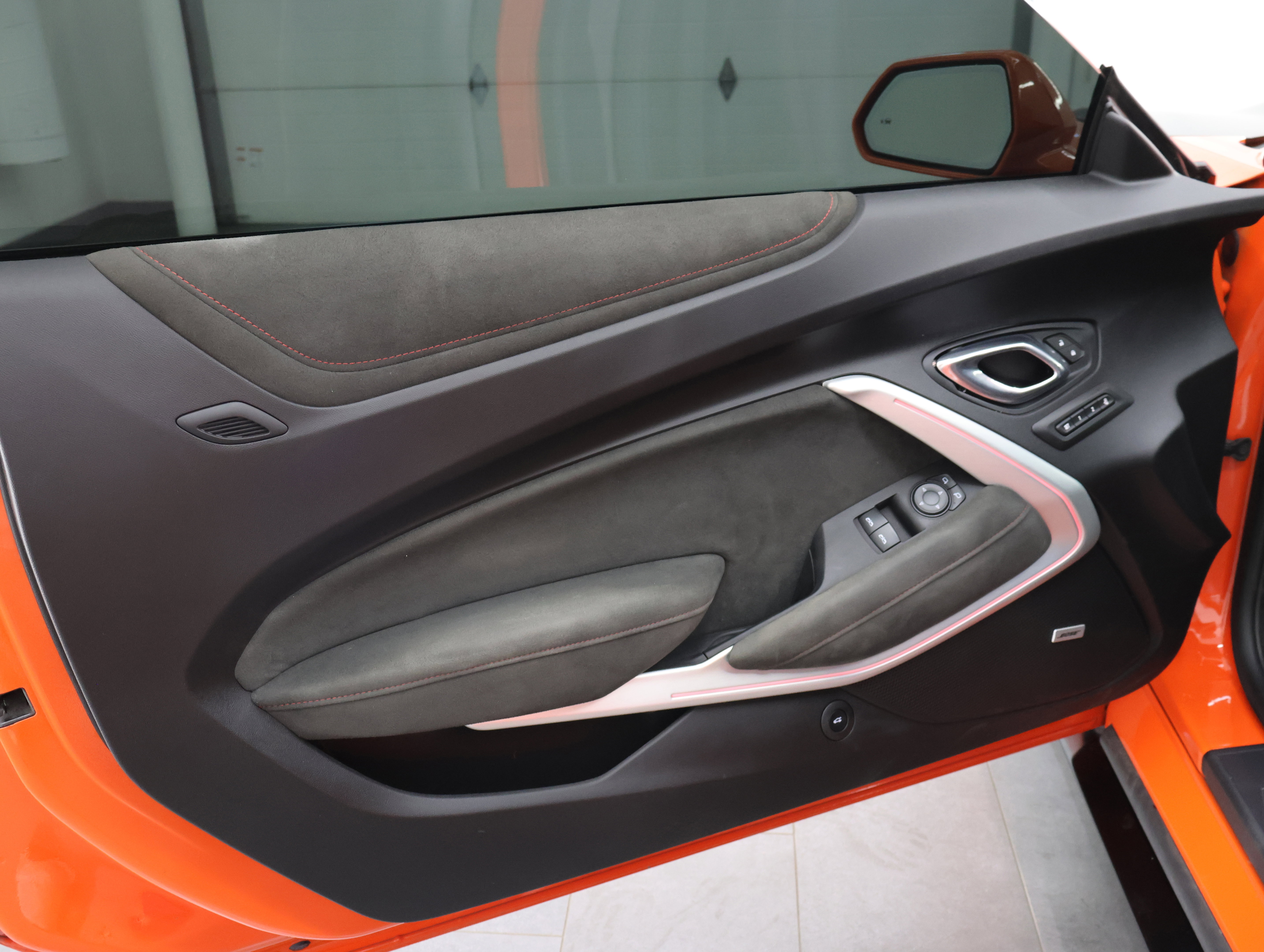 Used 2021 Chevrolet Camaro ZL1 RWD image 33