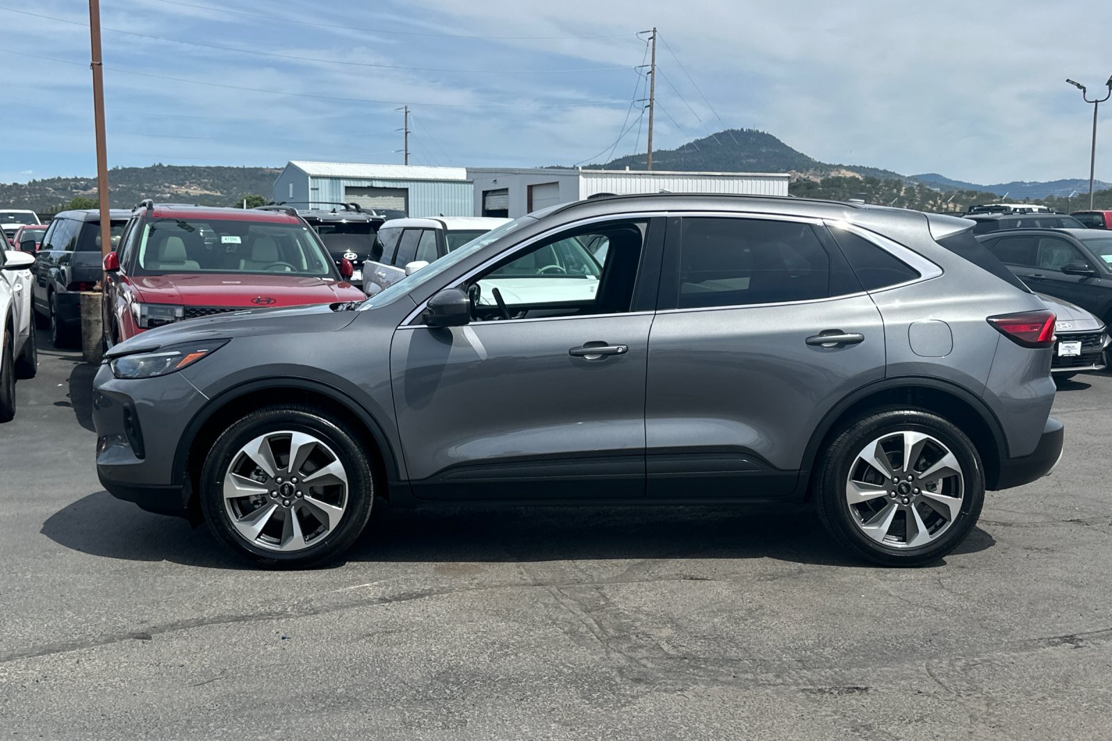 Used 2024 Ford Escape Platinum AWD/4WD image 7