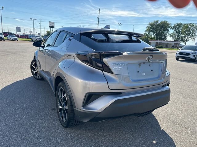 Used 2020 Toyota C-HR XLE FWD image 25