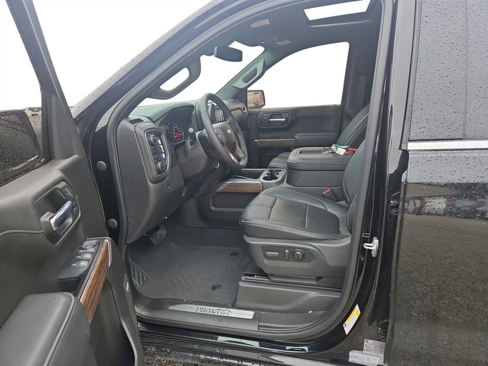 Used 2021 Chevrolet Silverado 1500 High Country w/ Z71 Off-Road Package image 26