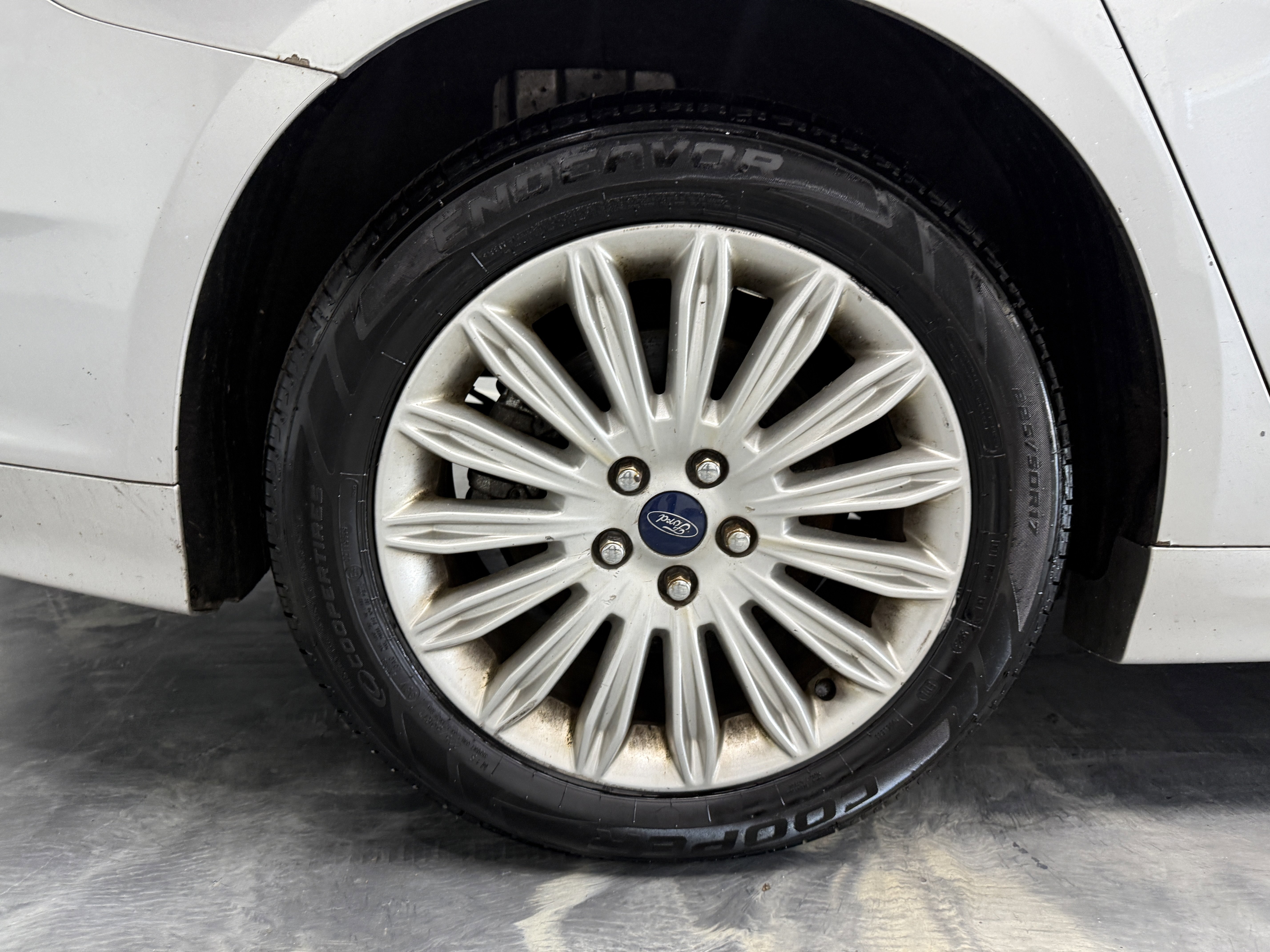 Used 2013 Ford Fusion SE image 25