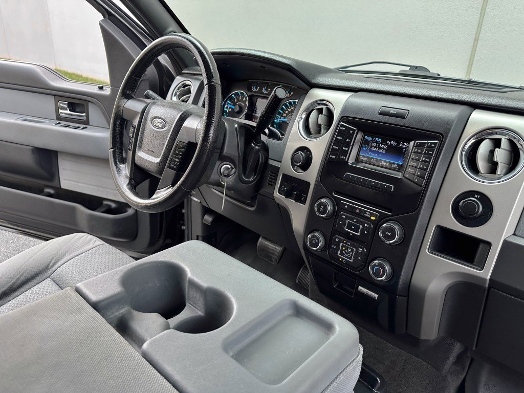 Used 2013 Ford F150 XLT w/ Luxury Equipment Group image 29