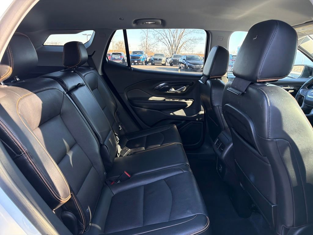 Used 2023 GMC Terrain AT4 image 32