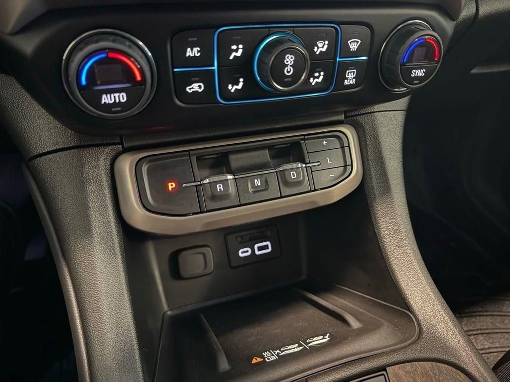 Used 2023 GMC Acadia Denali w/ Denali Ultimate Package image 13