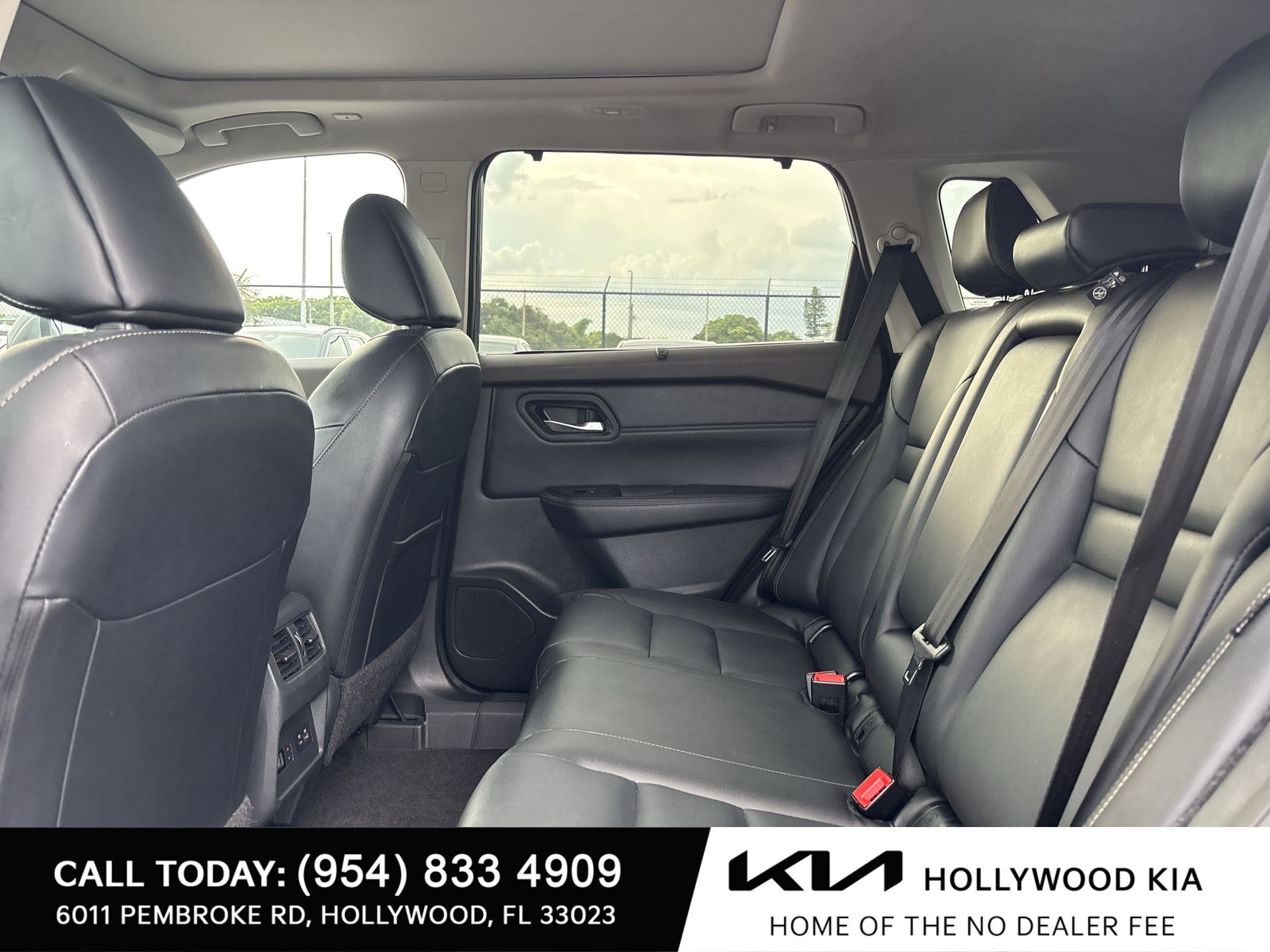 Used 2023 Nissan Rogue SL w/ SL Premium Package FWD image 22