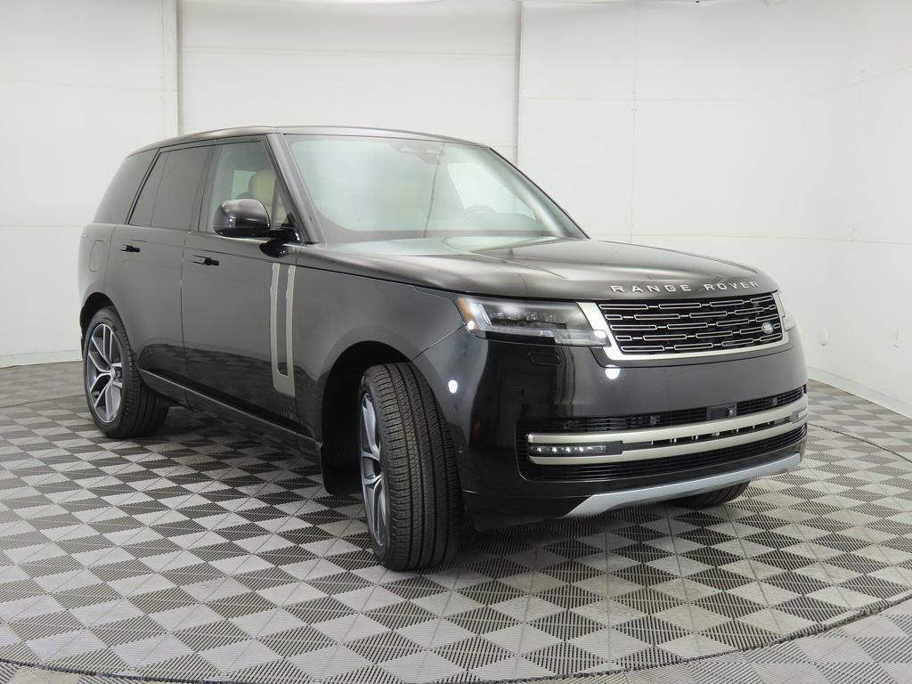 Certified 2024 Land Rover Range Rover SE image 3