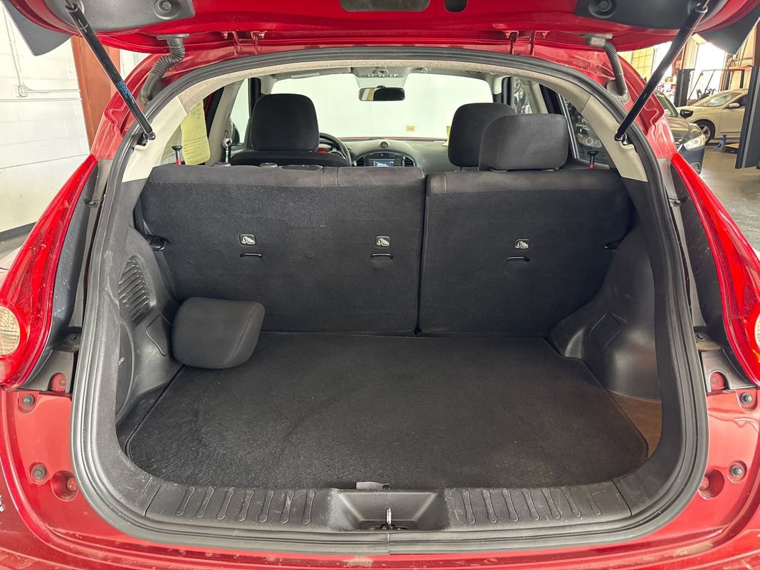 Used 2013 Nissan Juke SV image 18