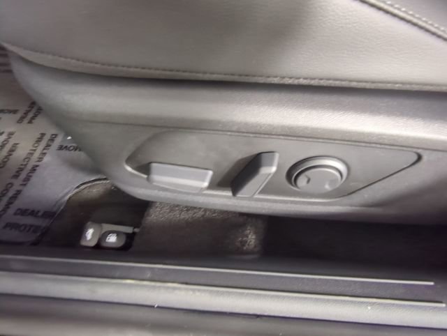 New 2026 Hyundai Elantra Limited image 31