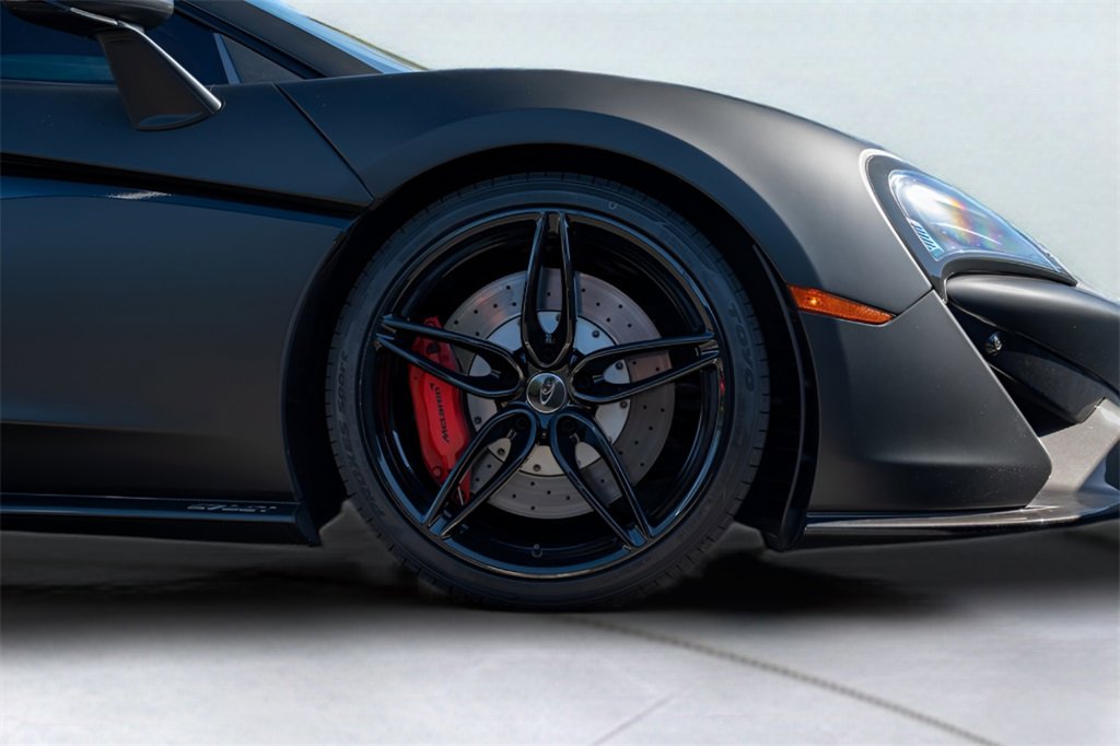 Used 2017 McLaren 570S image 19