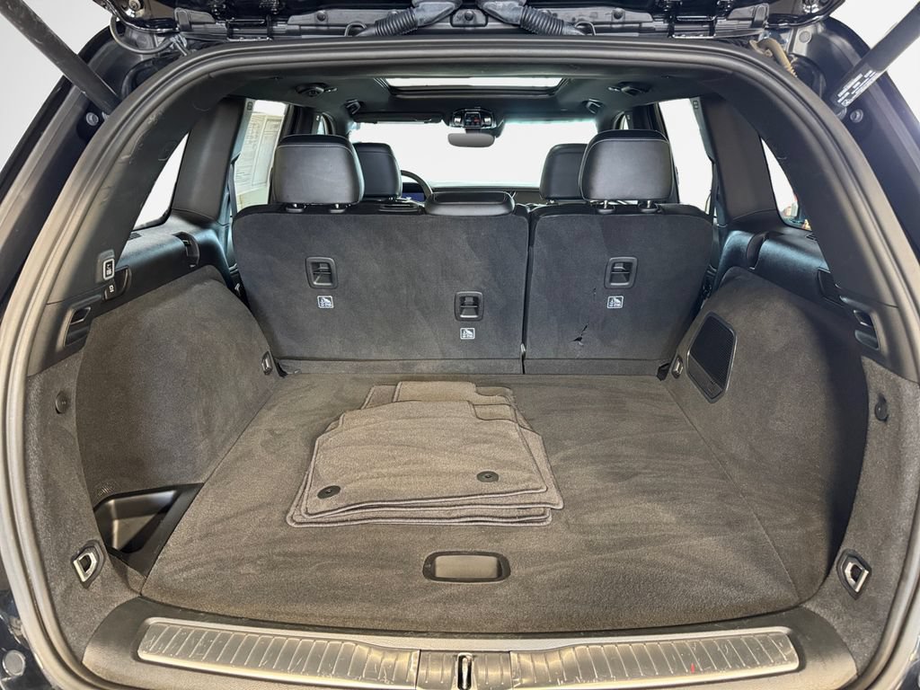Used 2023 Jeep Grand Cherokee Overland AWD/4WD image 25
