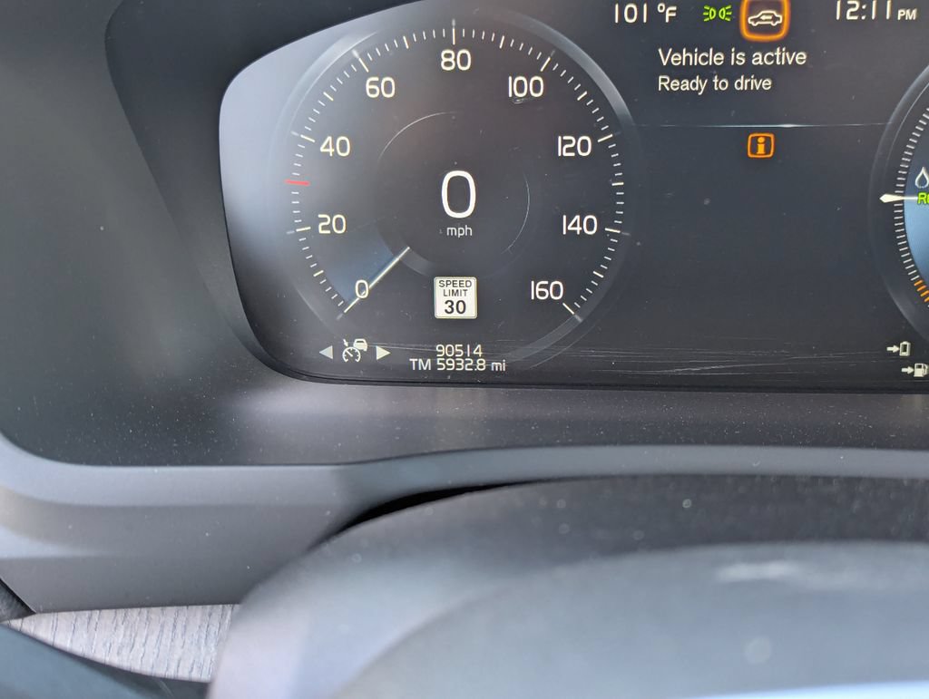 Used 2022 Volvo XC90 T8 Inscription AWD/4WD image 25